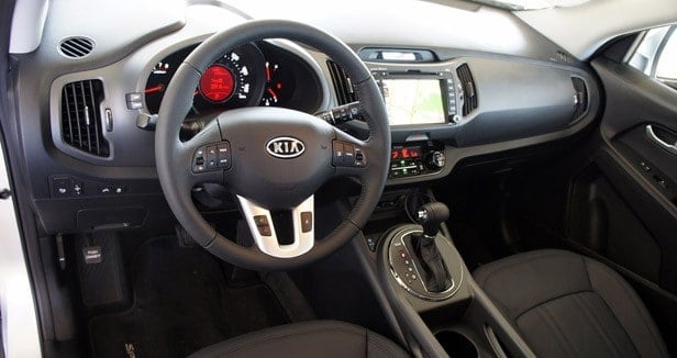 2011 Kia Sportage interior