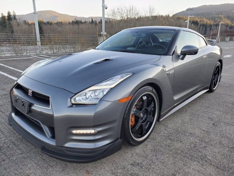 What to Look for When Buying a Used Nissan GT-R