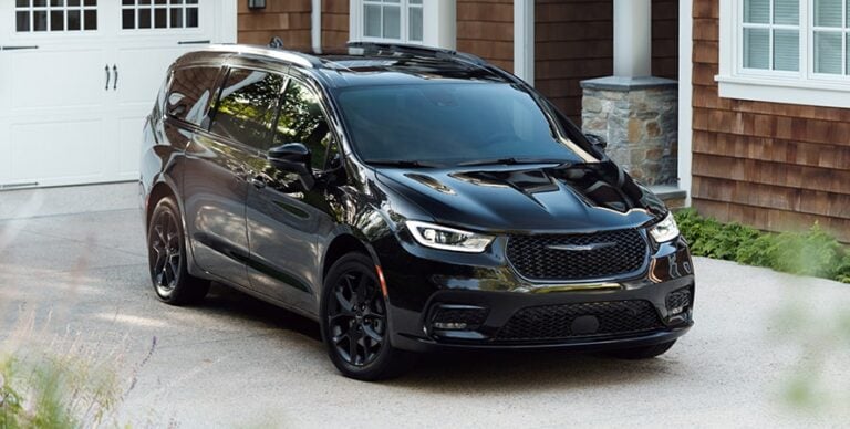What to Look for When Buying a Used Chrysler Pacifica