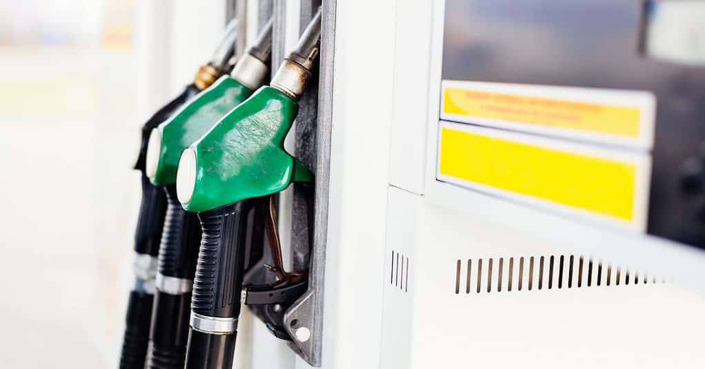 Diesel color, Smell, Risks: Here's How To ID Diesel Fuel vs. Gasoline!