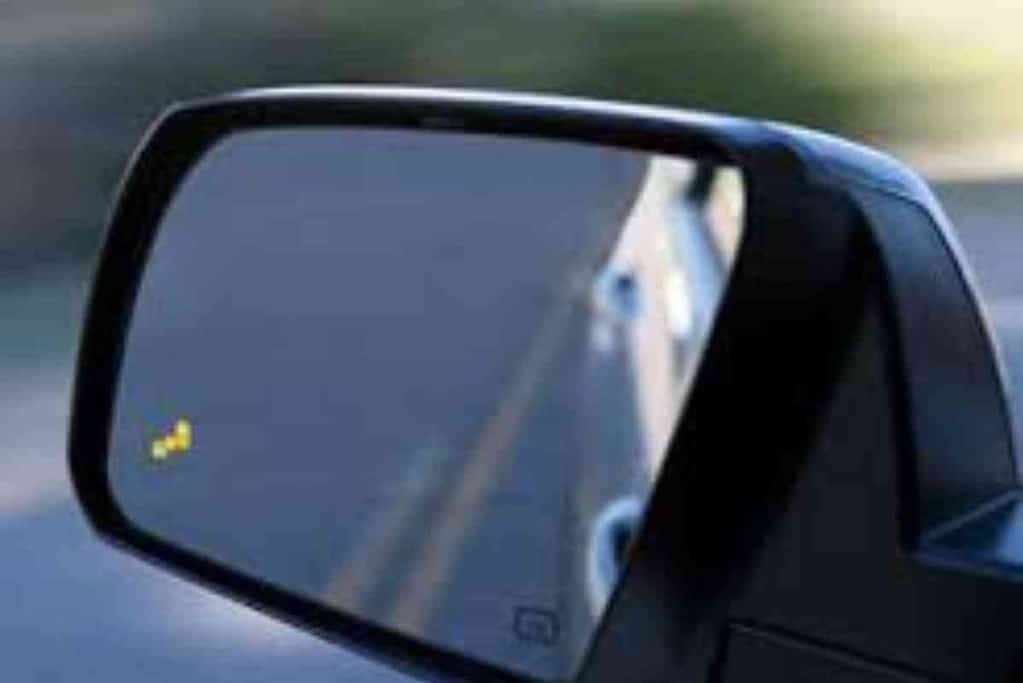 Turn Off Blind Spot Monitoring In A Toyota RAV4 1 1