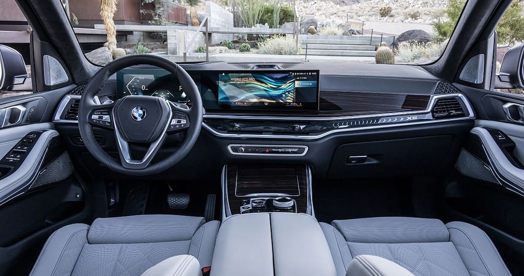 BMW X5 Plug-In Hybrid Interior Photos